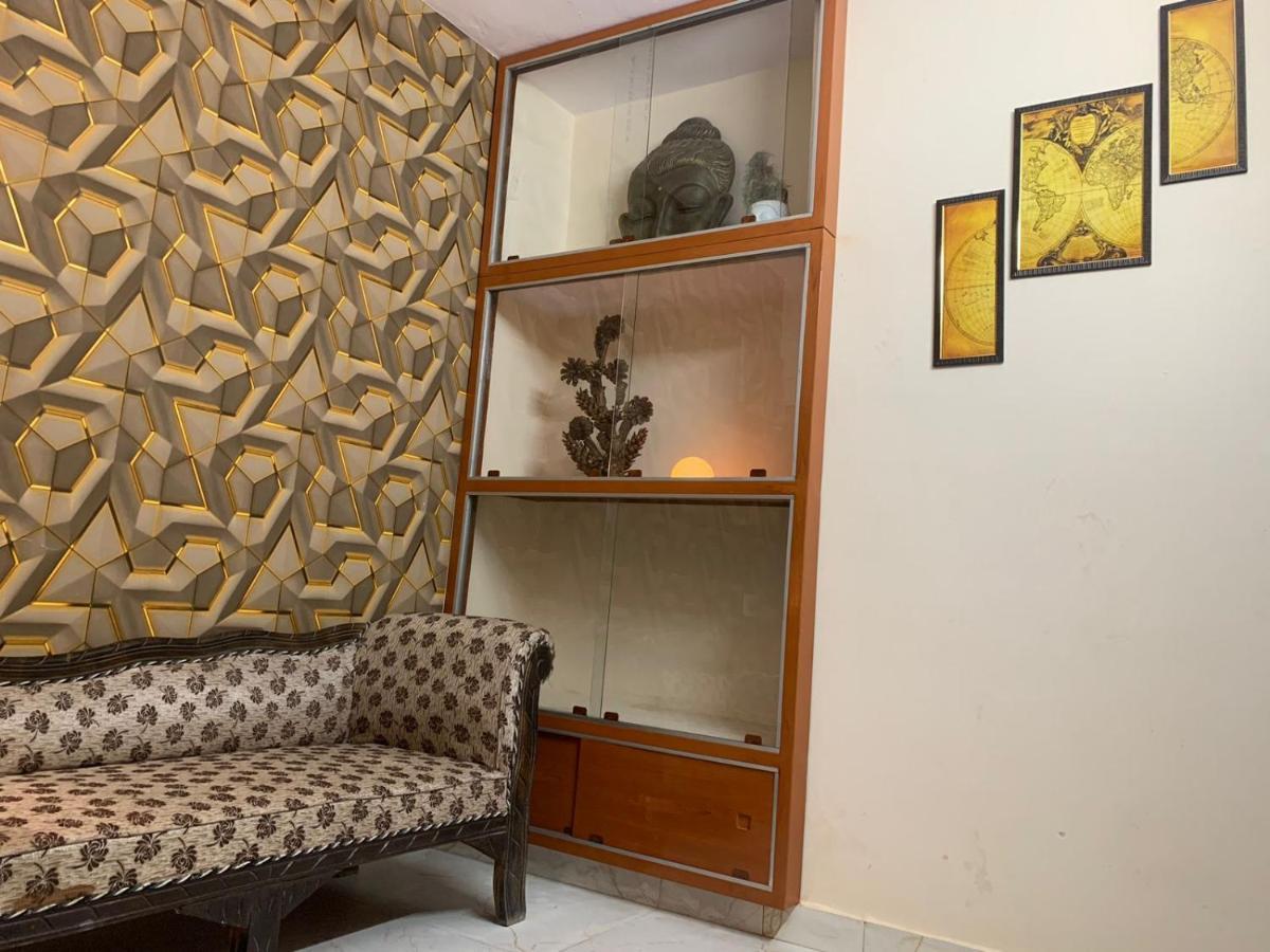 Privyrooms Gorakhpur Esterno foto