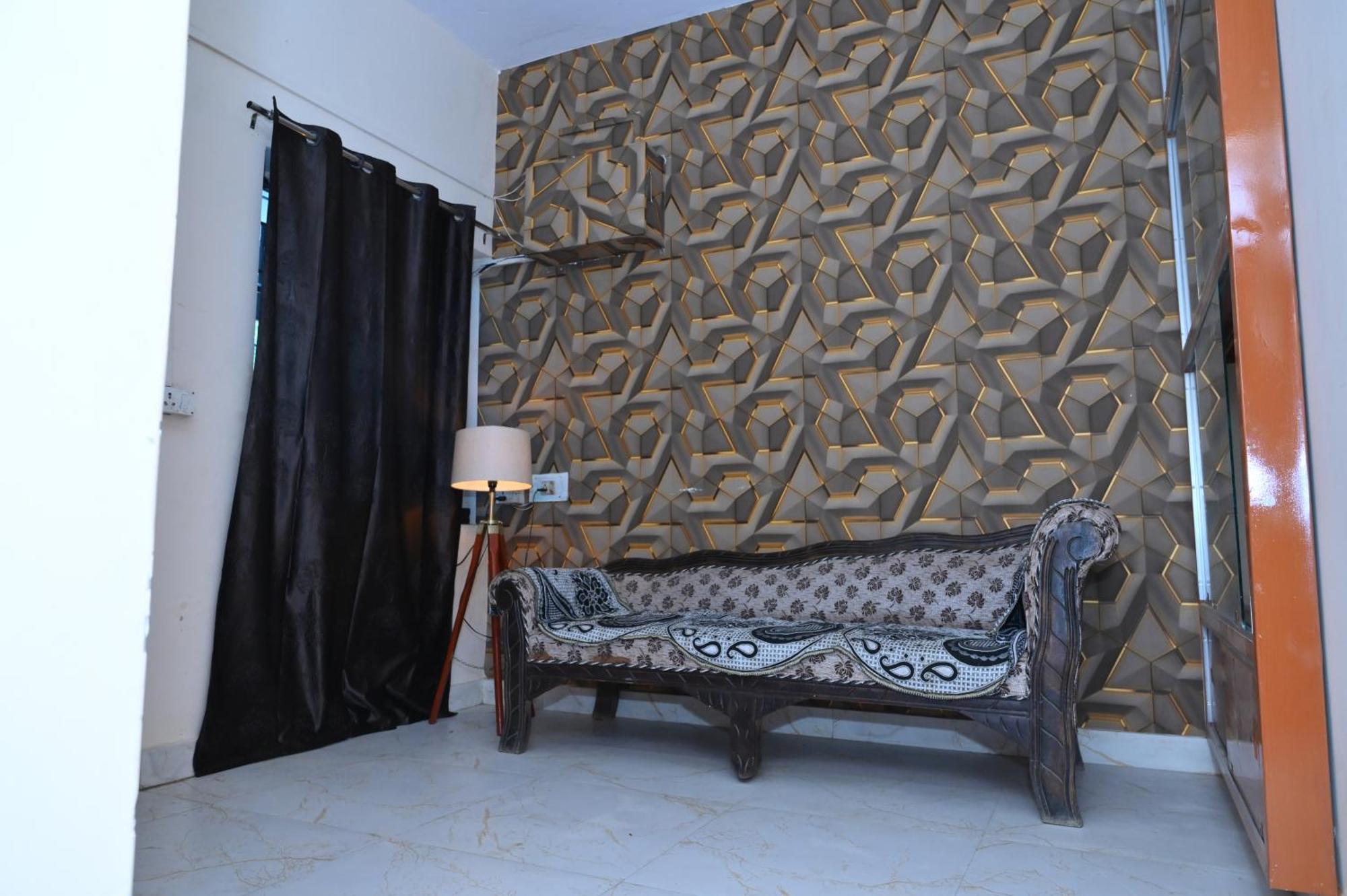 Privyrooms Gorakhpur Esterno foto